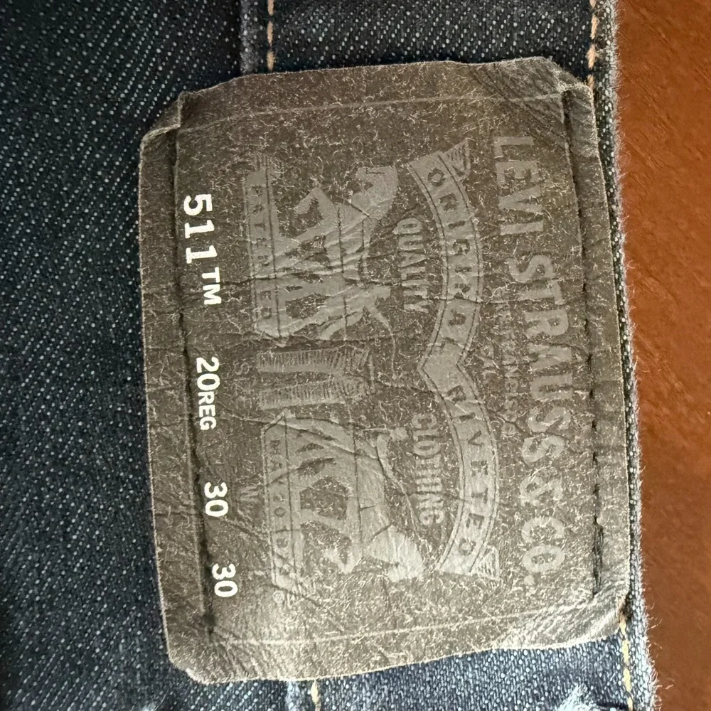 Levi's 511 Slim Fit Dark Wash Jeans Men's W30 L30‎ Straight Denim Pants